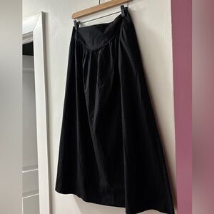 WAYF women's black skirt